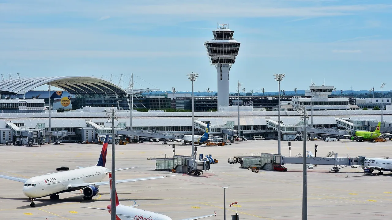 Impacto Significativo de los Antecedentes Penales en la Renovación de Autorizaciones de Extranjería